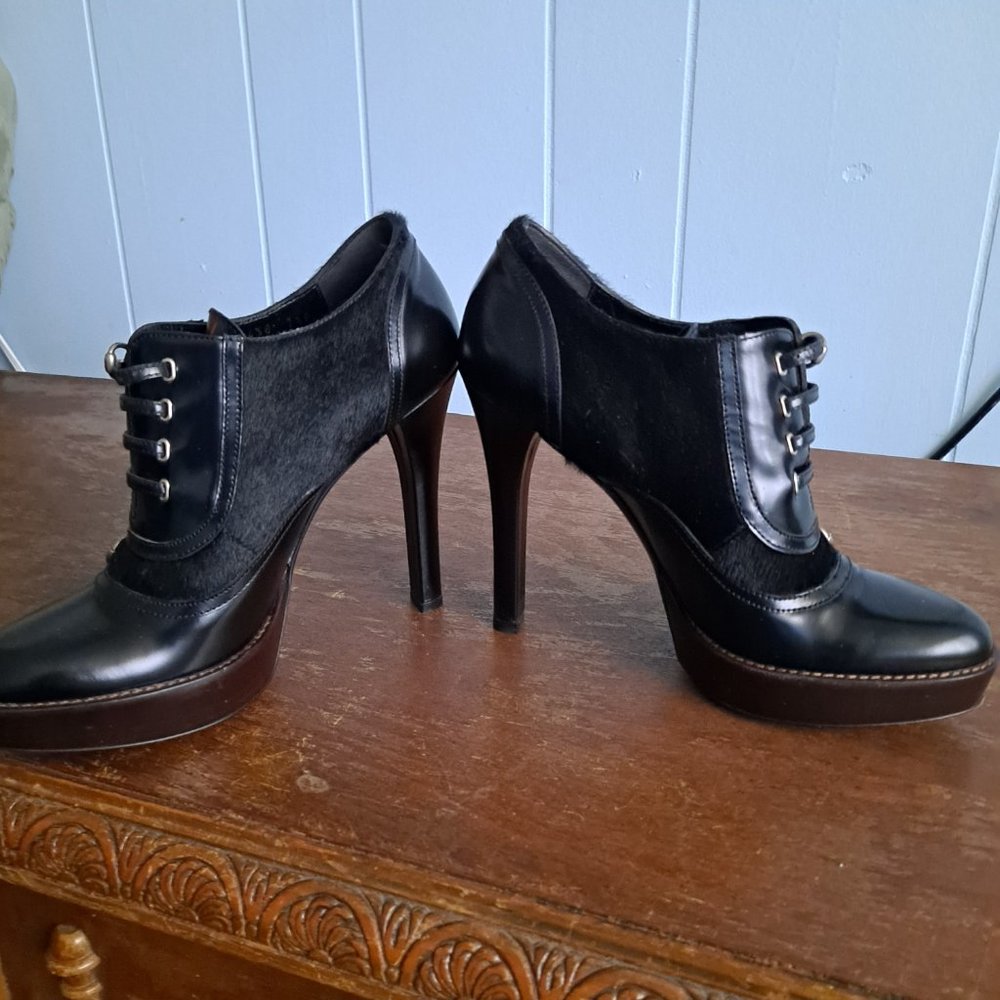 Gucci Leather and Pony Hair Booties Shoes - Picture 7 of 11